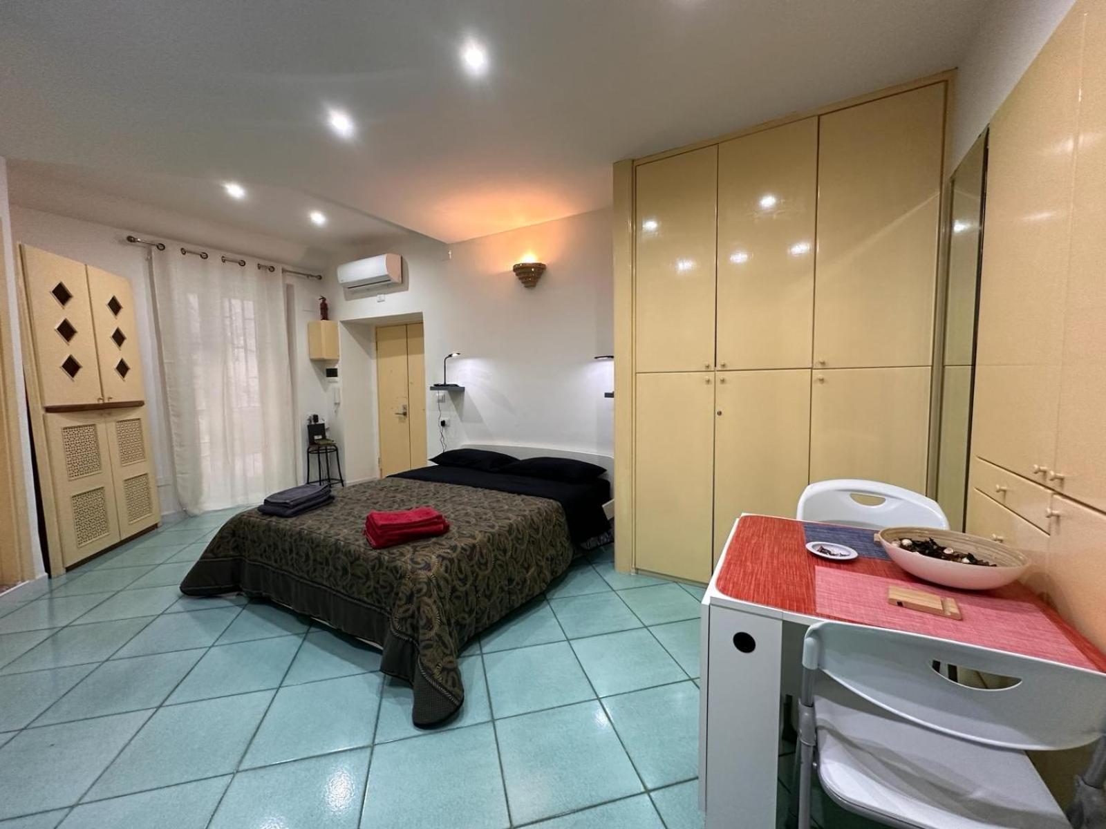 'A Casa Toja Apartment Napoli Bagian luar foto